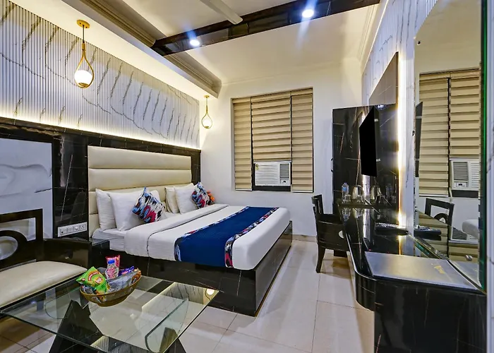 Hotel Baba Deluxe Near New Delhi Railway Station And City Center -By Rcg Hotels